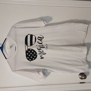 Piper Lou Merica T-shirt size XL